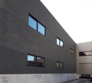 Fenêtres coulissants sur bâtiment industriel - Hors-site - ERP - RENOVAL Menuiseries